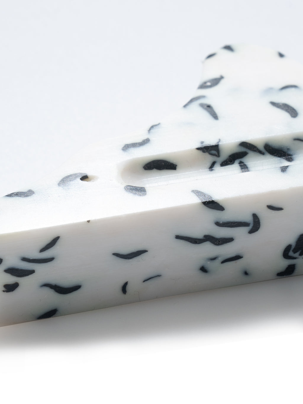 Melting Ecosystems: Incense Holder White/Black