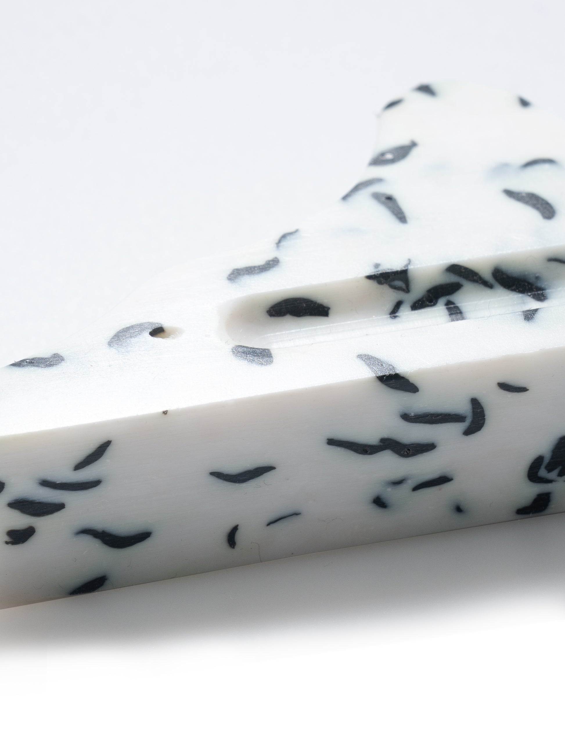 Melting Ecosystems: Incense Holder White/Black