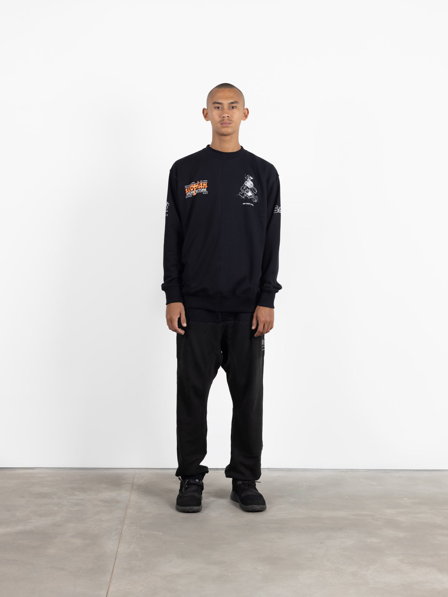 Utopian Architecture Sweat Black